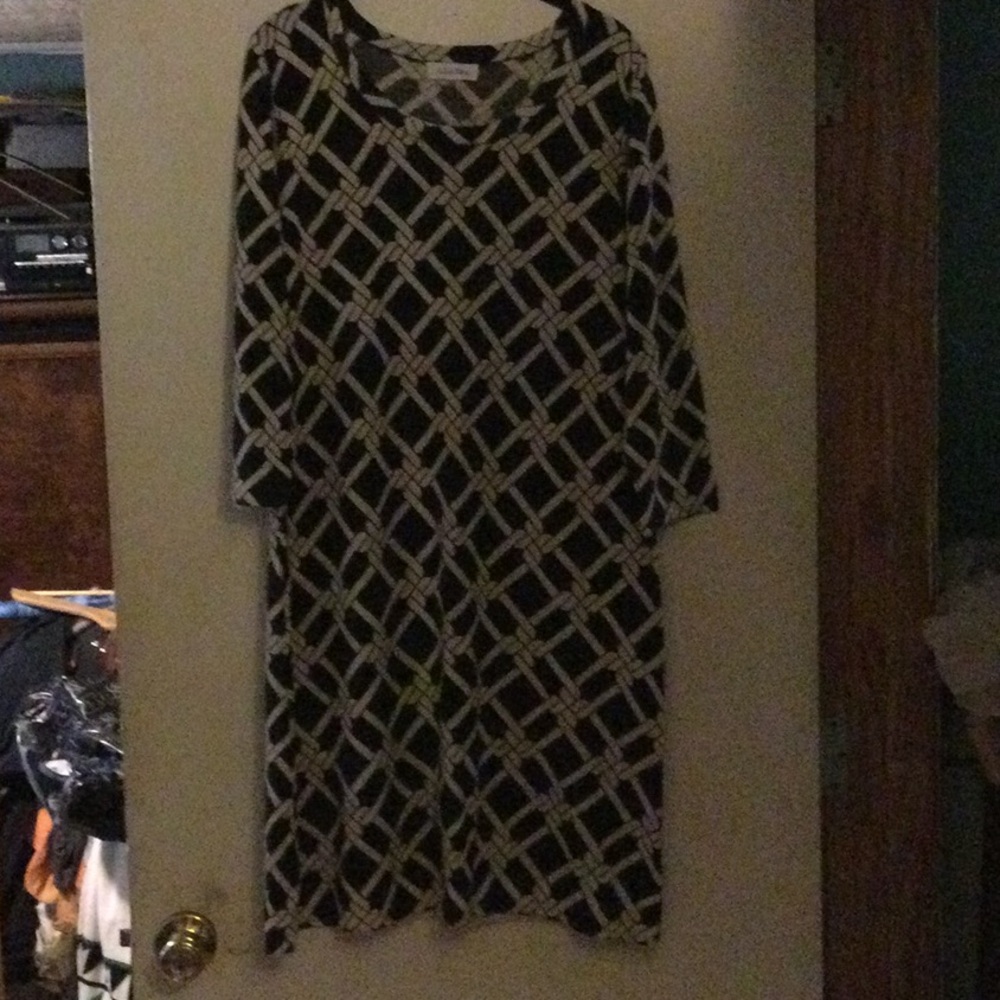 Calvin Klein Black and Cream Long Sleeve Sheath Dress